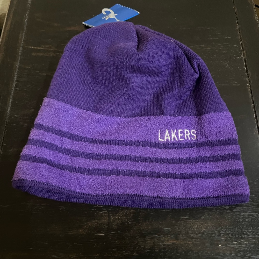 Los Angeles Lakers Adidas Beanie NBA Licensed, Purple/Yellow Beanie Adult - NEW - Picture 3 of 5